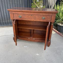 Cabinet Buffet 