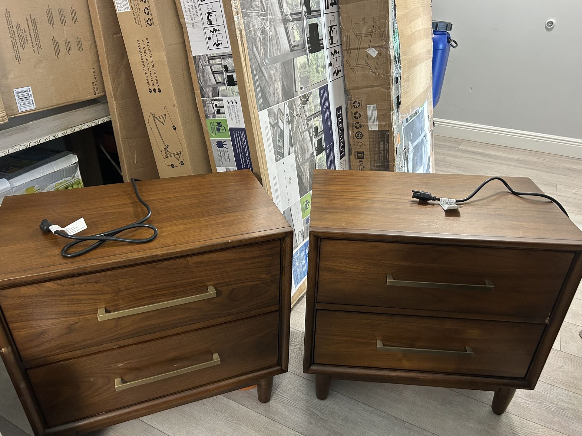 End Table/ Night Stand