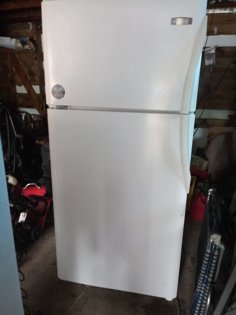 Frigidaire refrigerator