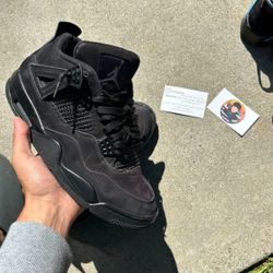 Jordan 4’s Black Cat