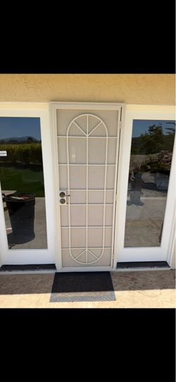 Still heavy duty security door Still heavy duty security door