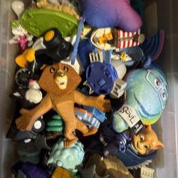 50+ Macdonald burger king & more toys huge rare lot