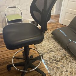 Adjustable Office Chair- great for stand/sit setup!