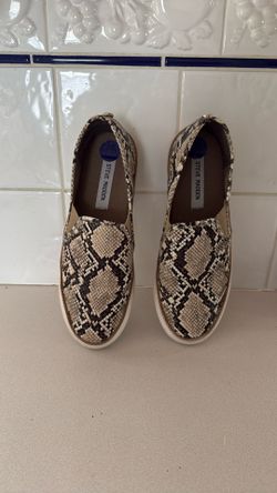 STEVE MADDEN Ladies Leopard Shoes
