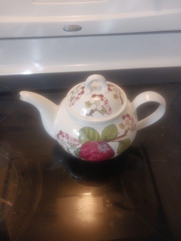 Portmeirion Pomona The Hoary Morning Apple Teapot
