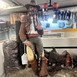 Montfort Western Cowboy statue pick up only