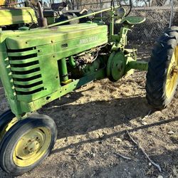 1946 John Deere Model H