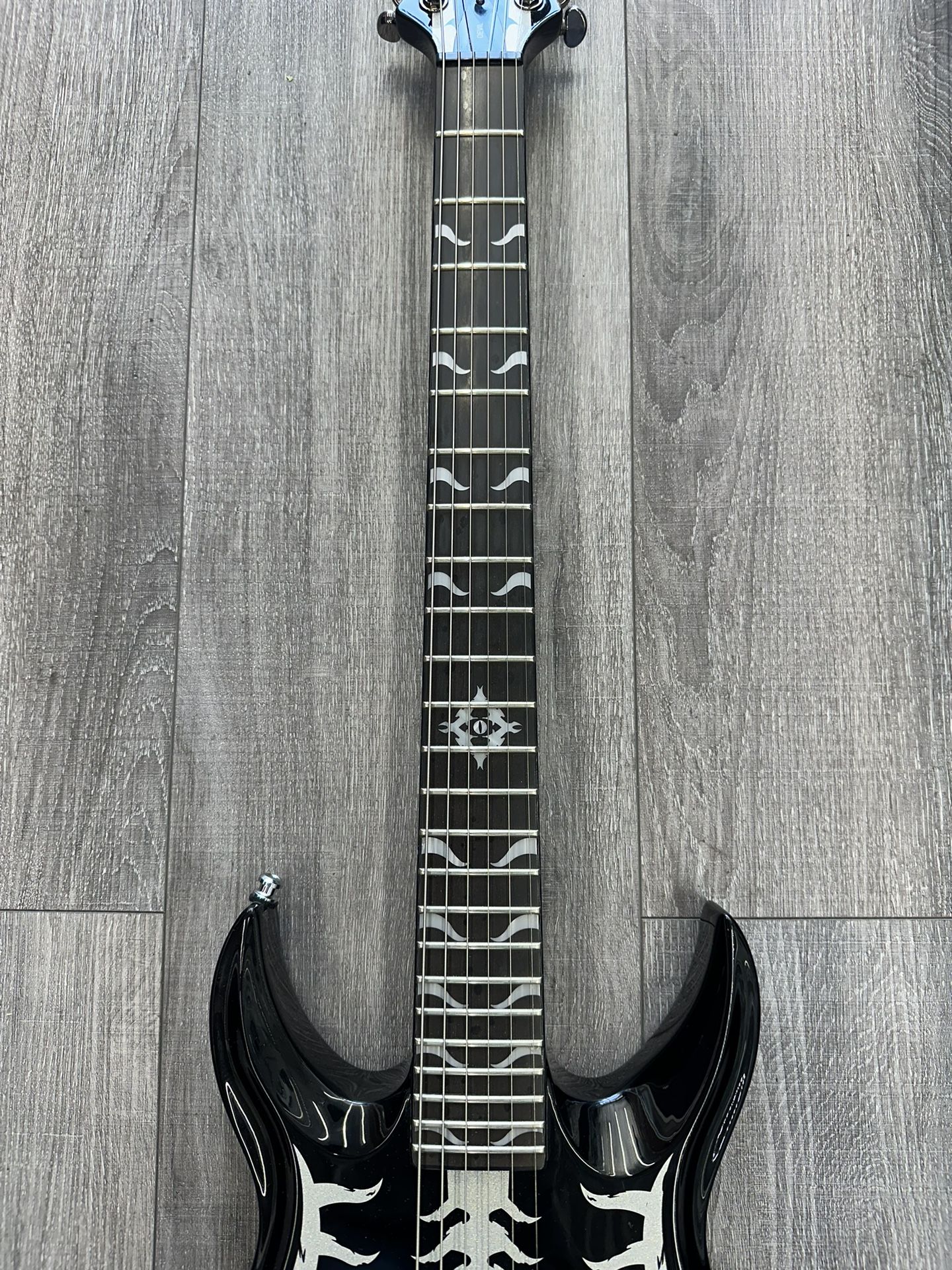 Schecter Diamond Series Devil Spine Bio-Tech Spine Graphic