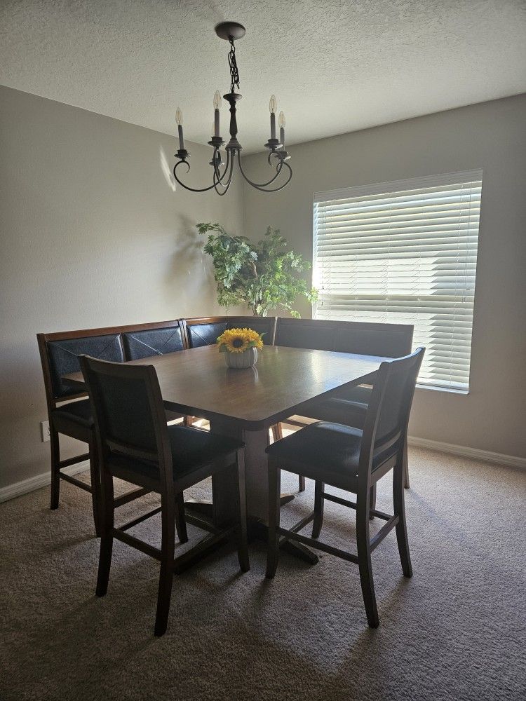 Dinning Room Table