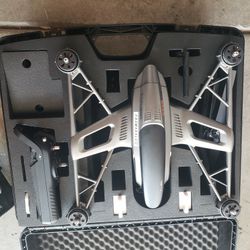 Yuneec DRONE Typhoon Q500 4K 