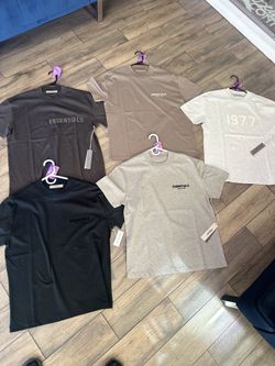 Essentials T shirts 1977