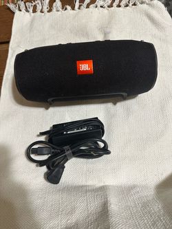 JBL Xtreme Black Portable Bluetooth Speaker 40W 10000mAh AUX/USB w/Charger