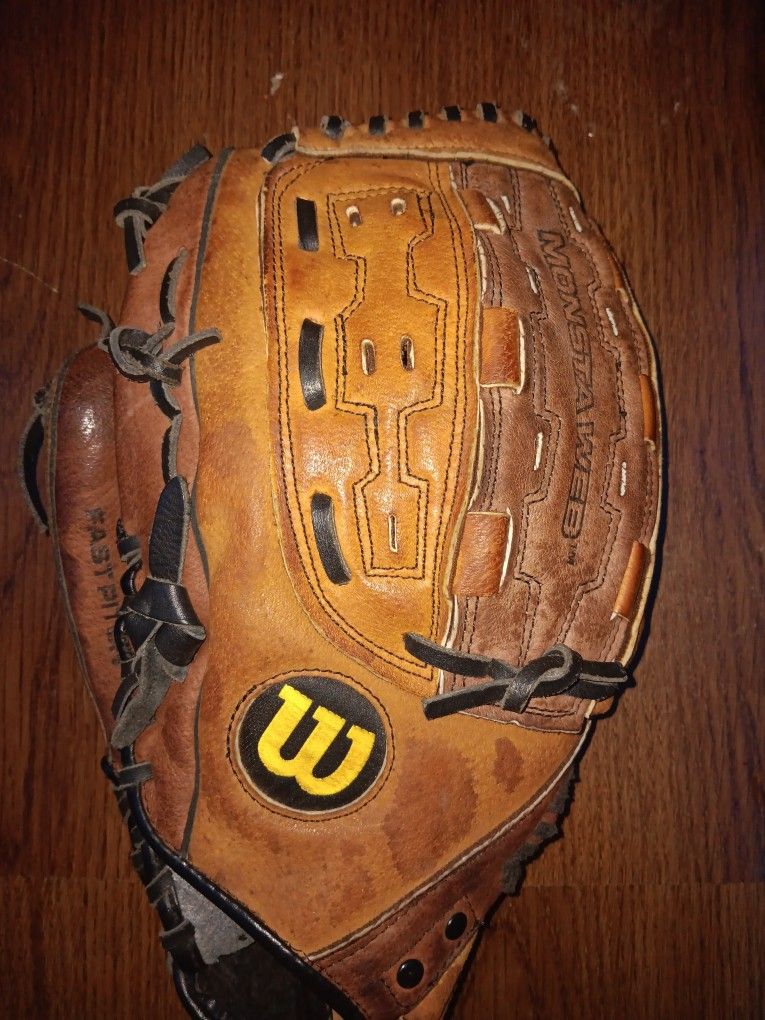 Wilson Monsta Web Baseball Glove