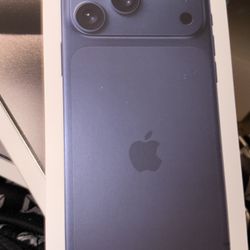 iPhone 17  pro Max Unlocked Any Carrier 