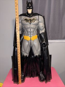 2021 BATCAVE BAT-TECH SPIN MASTER 2 IN 1 PLAYSET 33" Figure (INCLUDES FIGS)Read!