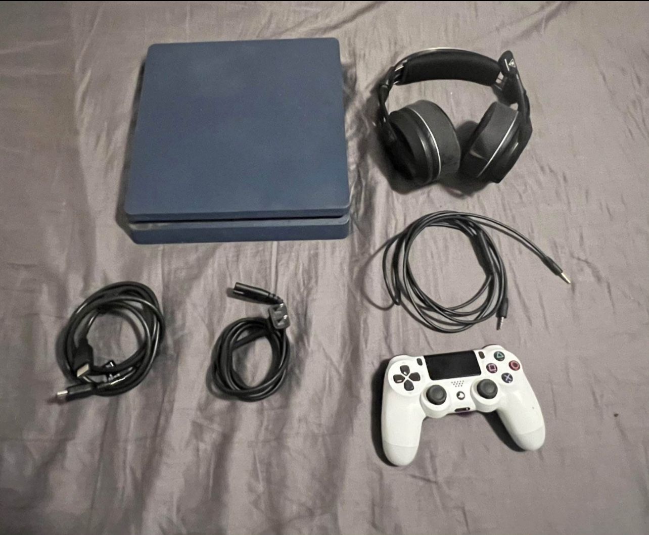 PS4 Slim Bundle