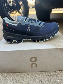 BRAND NEW! OnCloud Cloudventure Waterproof Sneaker