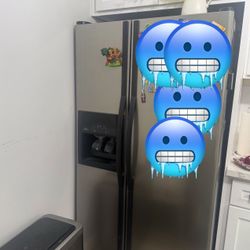 WHIRLPOOL REFRIGERATOR