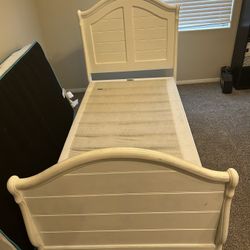 Twin Bed 