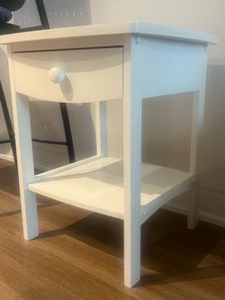 Night stand