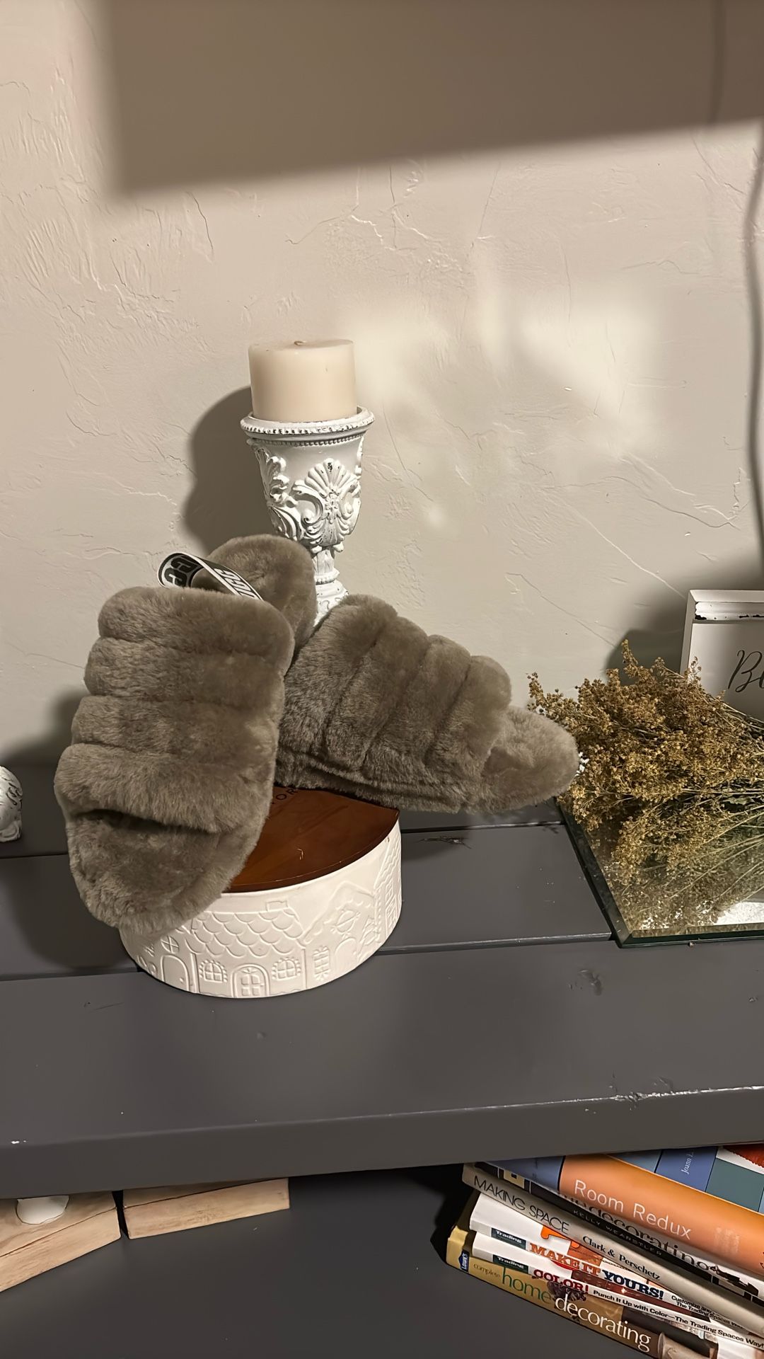 UGGS PLUSH