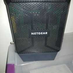 Netgear C7000v2 Wifi Cable Modem Router