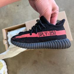 Adidas Yeezy Boost 350 V2 Infant Black/Red Kids Size 8K SPLY-350