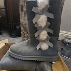 Used Once Koolaburra By Uggs 