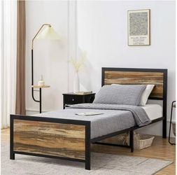TWIN SIZE BED AND MATTRESSES