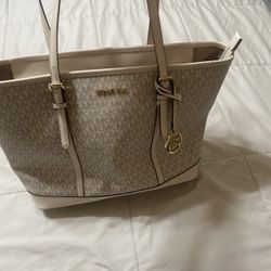 Michale Kors Large Purse 