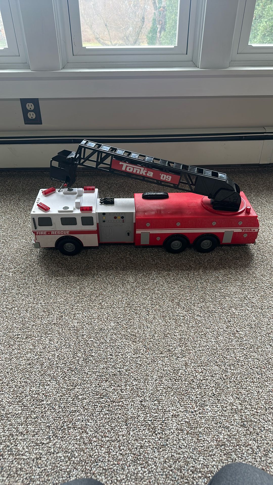 Tonka L09 Fire Truck