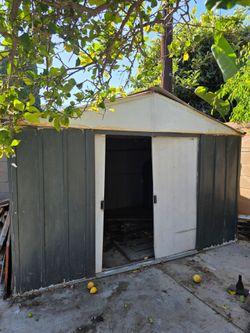 Free Scrap metal / shed
