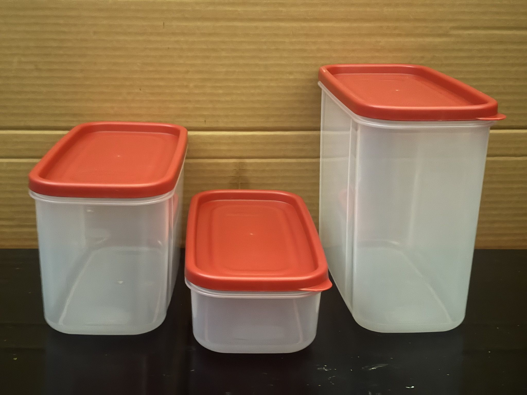 3-pack of Rubbermaid Modular Pantry Storage containers Size 1.2 - 2.5 - 3.8 Liter