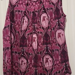 Talbots  92% Silk top size 10P very good condition 