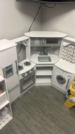 Kids play kitchen