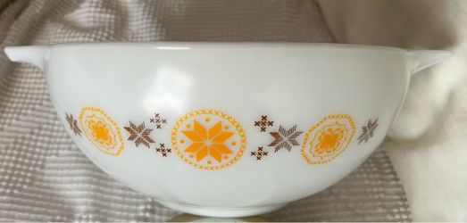 Pyrex Town & Country 444 bowl