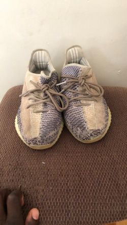 Yeezy 350 used (meet up only)Worcester Massachusetts