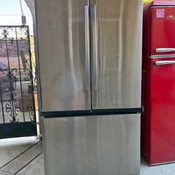 Samsung Stainless Steel French Door Refrigerator with Bottom Freezer