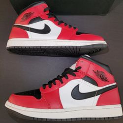 Jordan 1 Chicago Black Toe Size 7.5