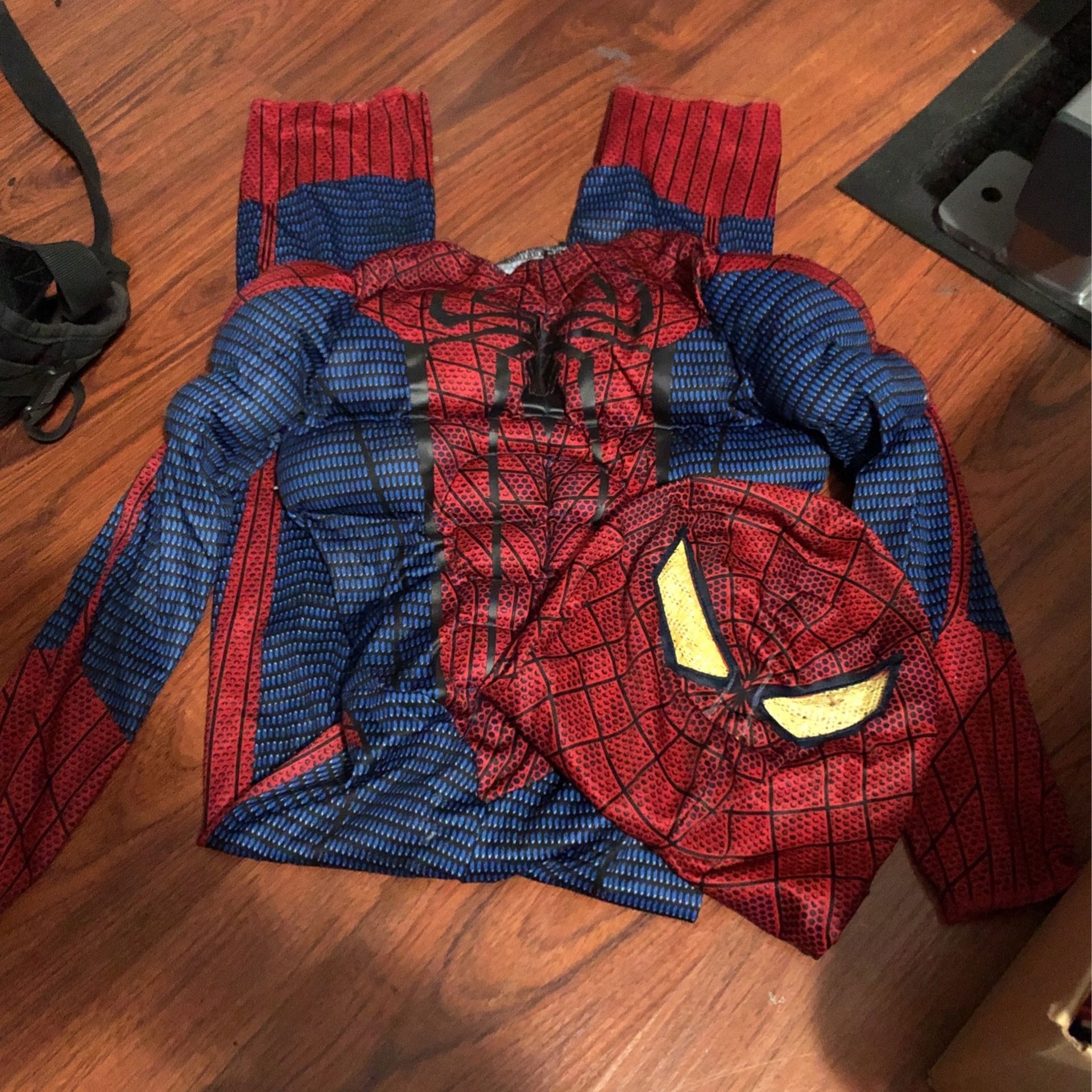 Size 4/5 Kids Spider-Man Halloween Costume