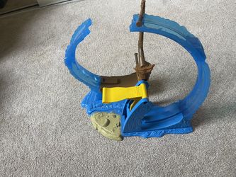 Monster jam loop launcher