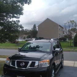 2011 Nissan Armada Platinum