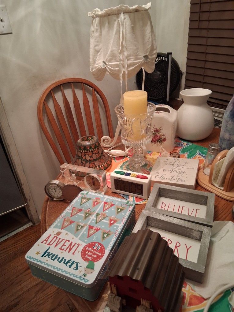 EACH THING FOR $5 PICK UP IN SUN VALLEY