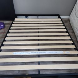 Queen Size Bed Frame Metal 