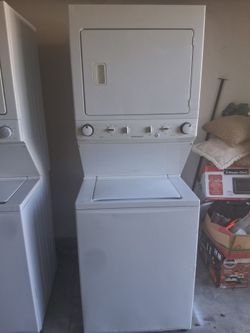 Fridgedaire Stackable Washer And Gas Dryer