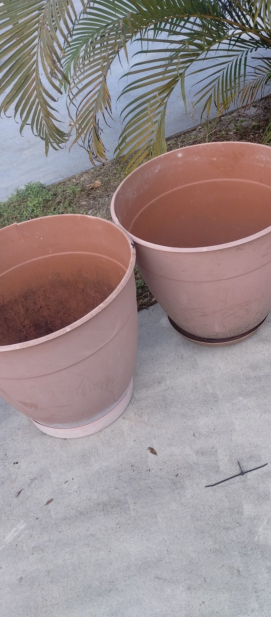 Large Plastic Planter 