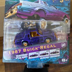 MAISTO 1987 BUICK REGAL LOWRIDER EXCULSIVE 