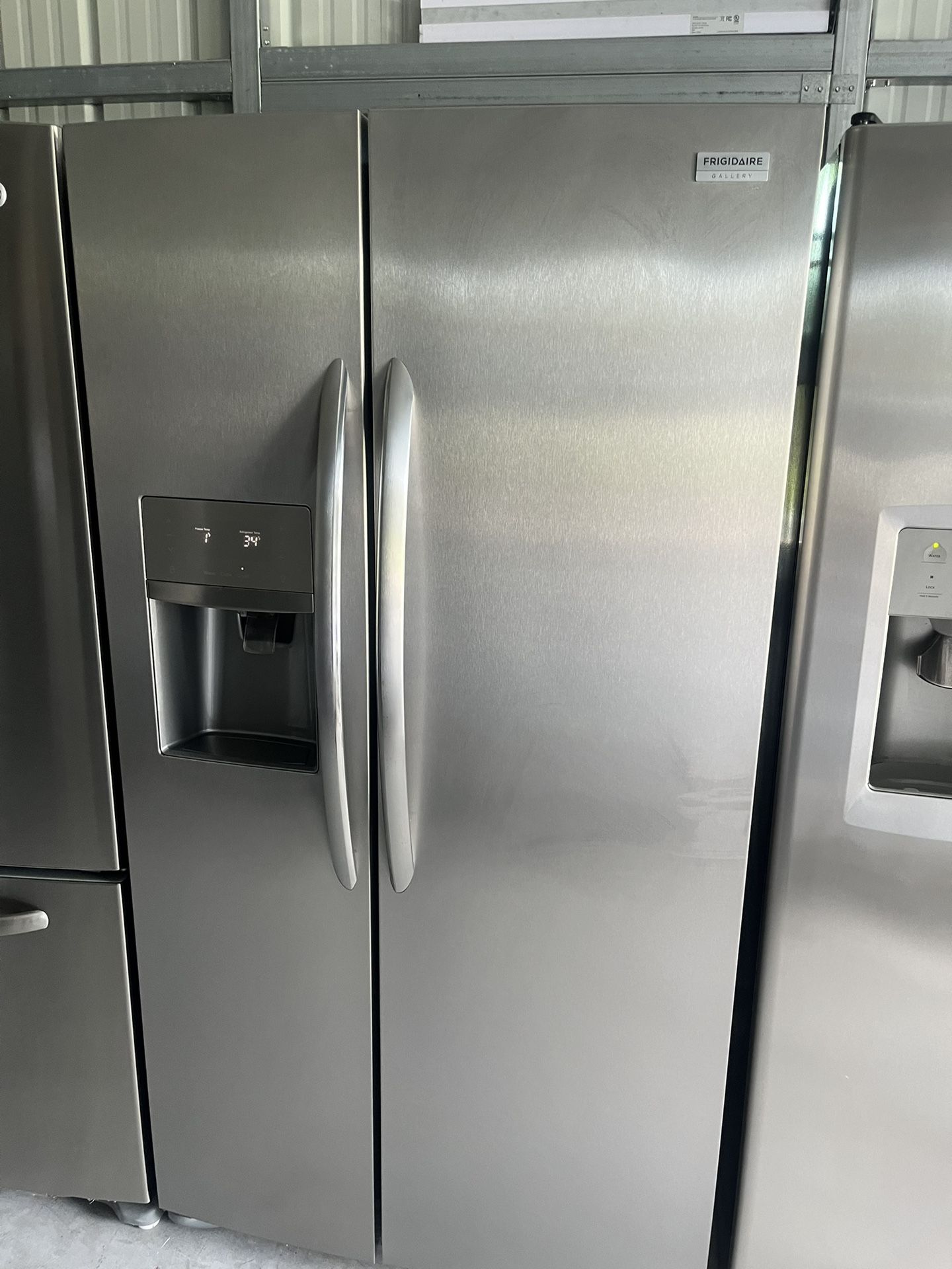 Frigidaire 36 Inches excellent