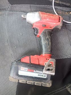 Milwaukee 1/2" drive impact W/ 6.0ah Battery