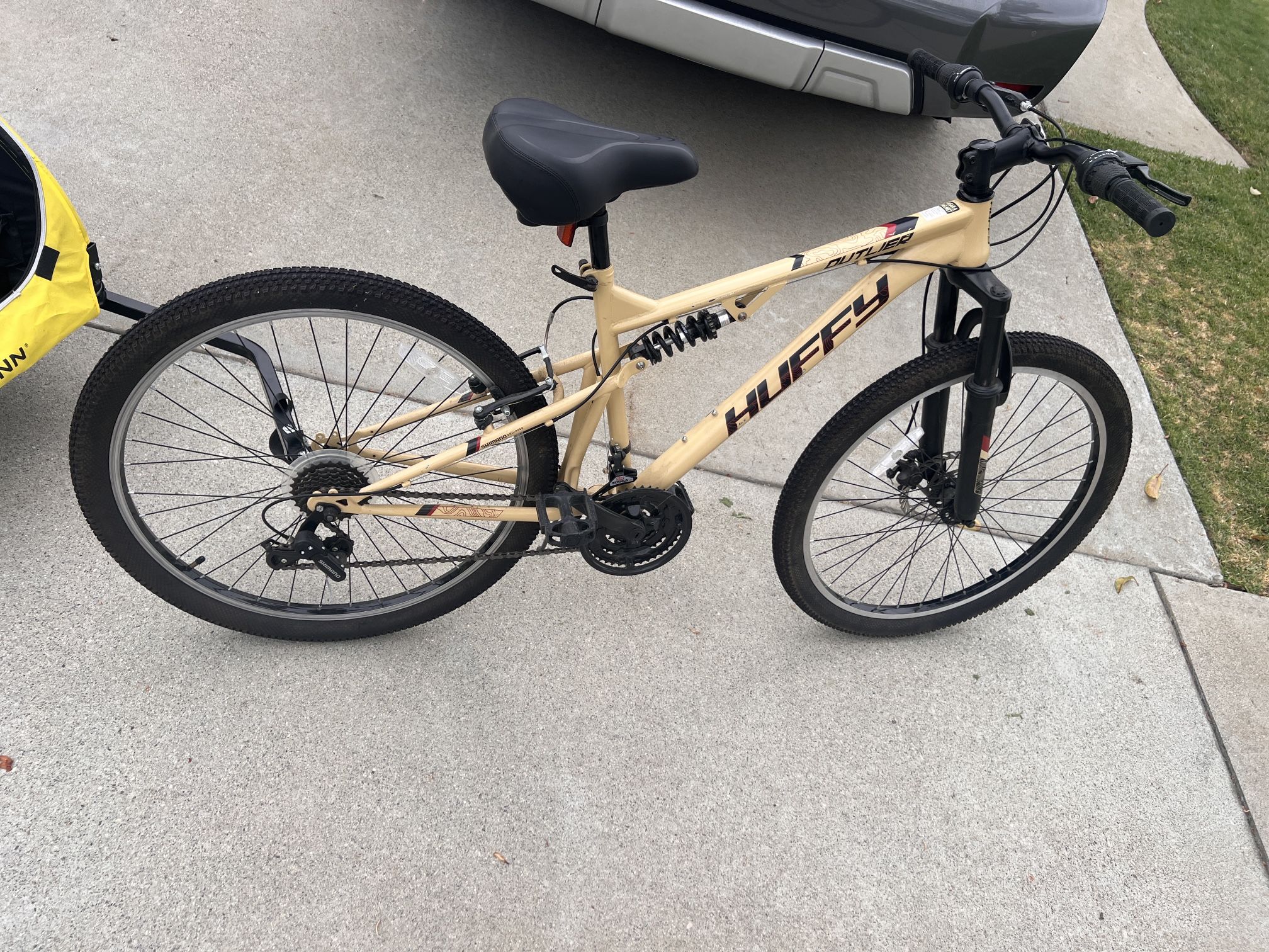 Huffy Outlier 26-inch Dual Suspension Mountain Bike, Tan